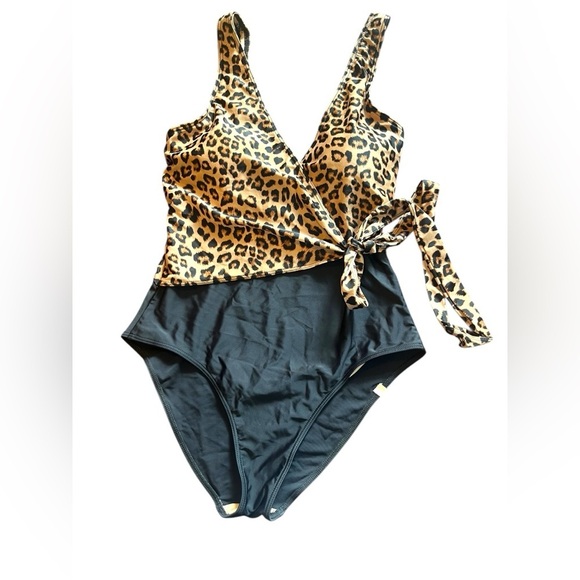 Summersalt The Perfect Wrap One-Piece Swimsuit Leopard Sz 8 - Picture 2 of 7